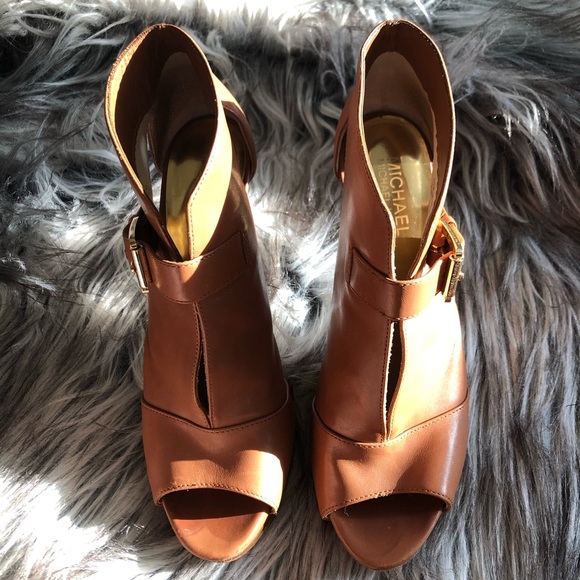 Michael Kors Genuine Leather Tan Caramel Peep Toe Booties - Picture 3 of 6